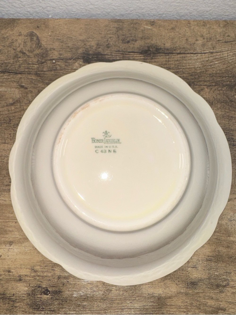 Vintage Homer Laughlin Cream Gold Scalloped Serving Bowl USA C43N6 - Picture 9 of 10